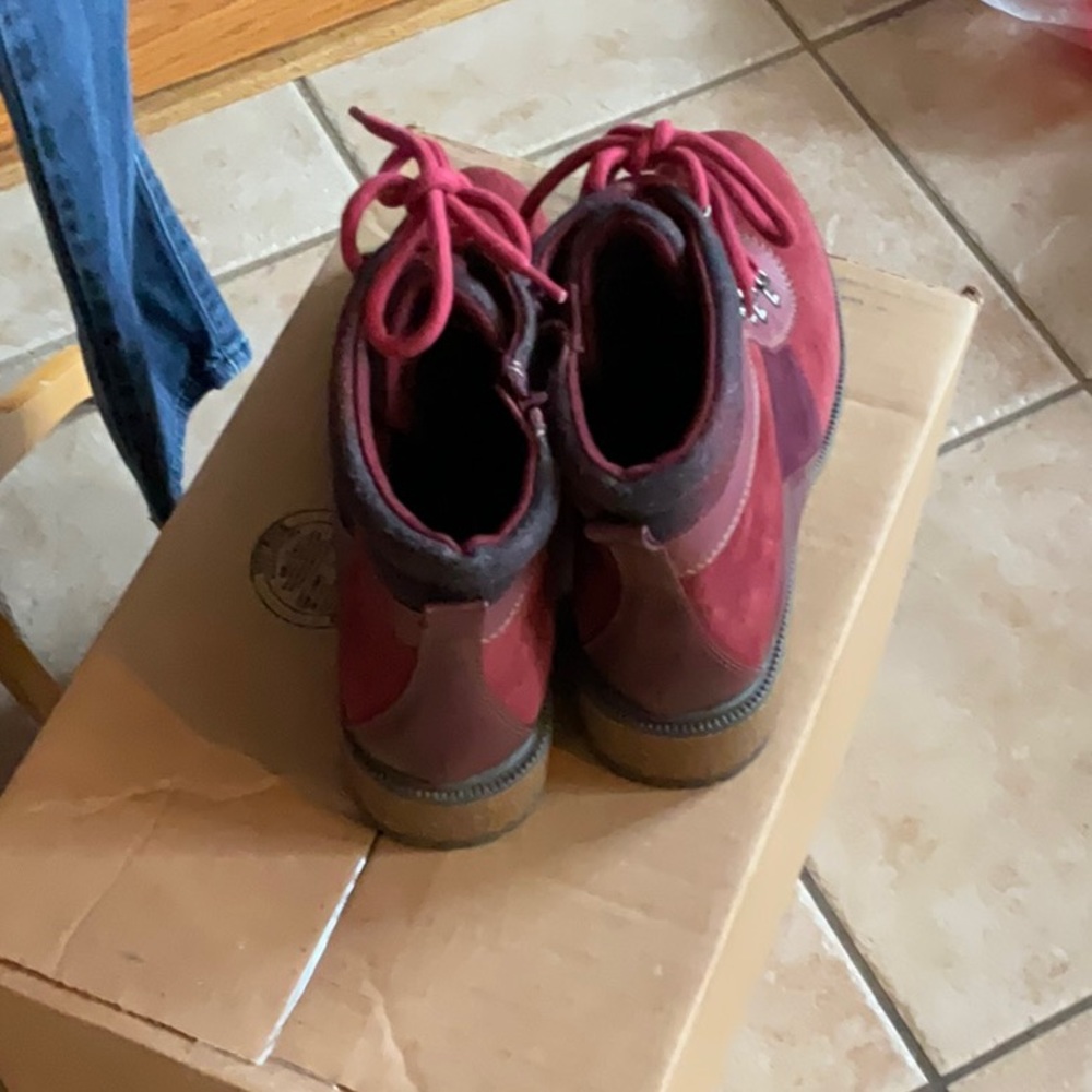 Earth Tessa Booties in Garnet Multi Size 9.5, NWOB - Picture 4 of 16